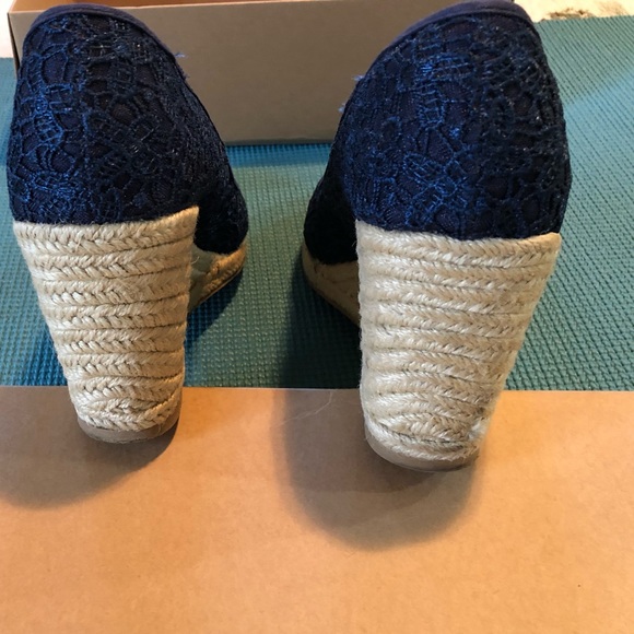 Womens Unlisted Kenneth Cole Wedges - Picture 4 of 9